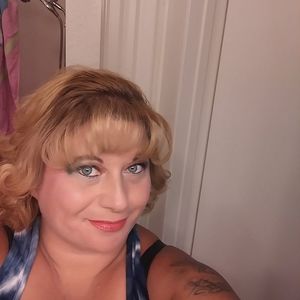 Meet your Posher, Regina